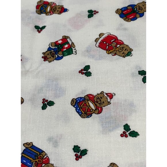 Christmas Teddy Bear Fabric 1/2 yard Holly Berry Details Holiday Pattern Cotton - Picture 2 of 4